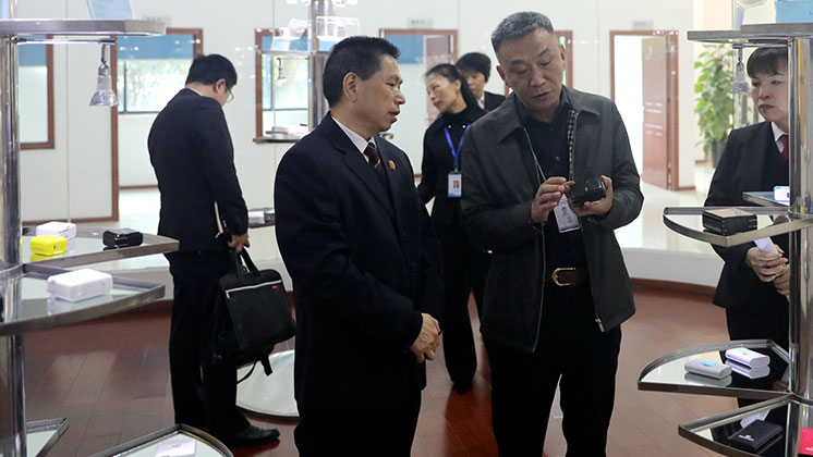 “送法進企業(yè)、服務(wù)自貿(mào)區(qū)”——市中級人民法院為炬神電子提供優(yōu)質(zhì)司法服務(wù)